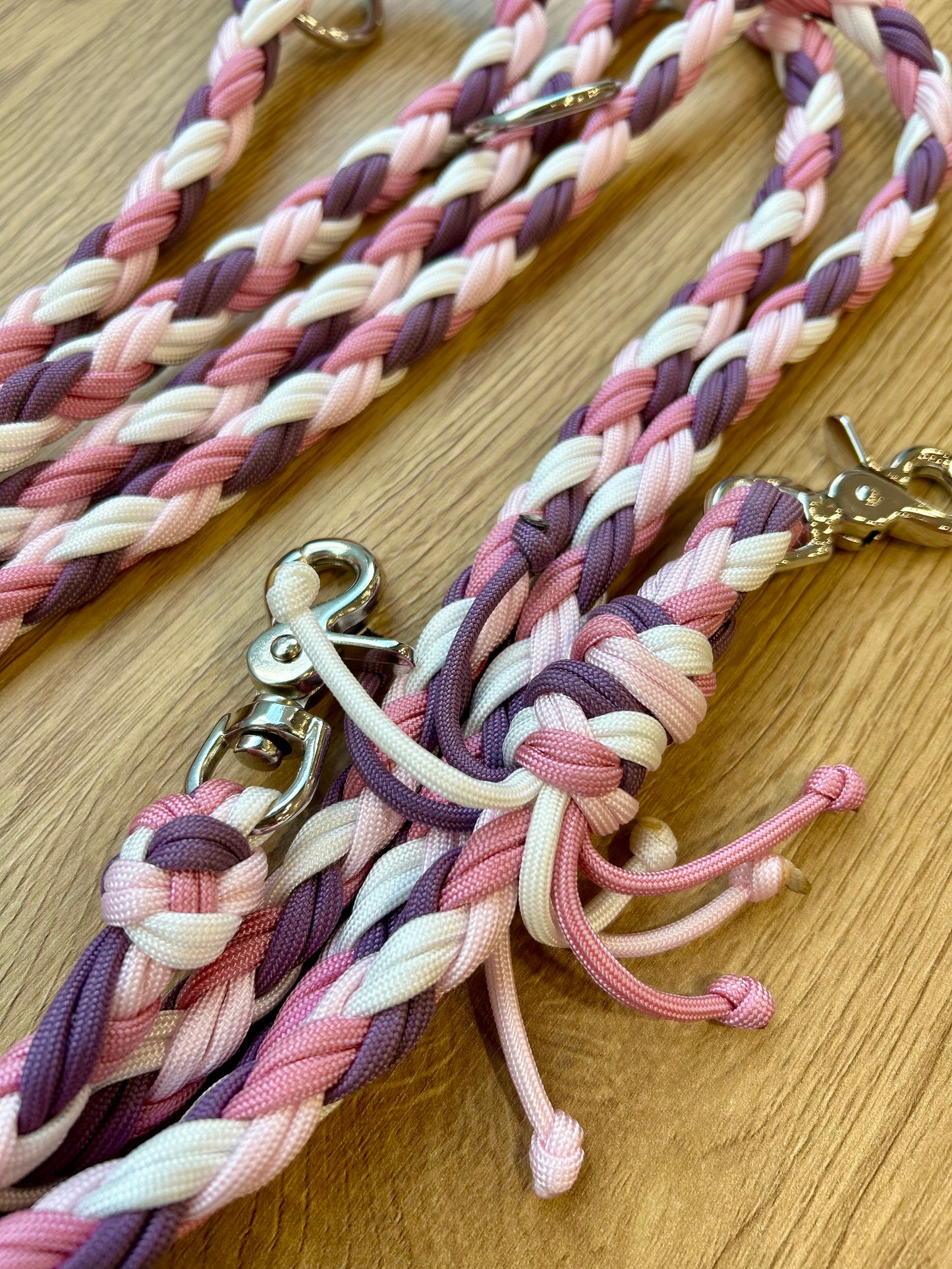 LAISSE EN PARACORDE MULTIPOSITION - Rose- Violet