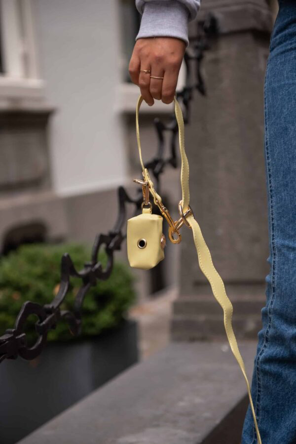 PORTE SAC À CROTTE - Jaune
